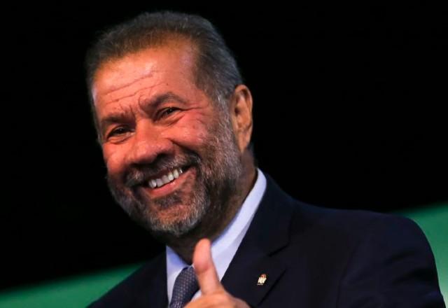 carlos lupi