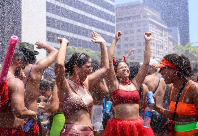 Carnaval em São Paulo terá trens na madrugada e reforço de ônibus | Reprodução