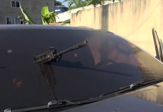 Criminosos lançam granada por drone durante tiroteio com a polícia no Rio