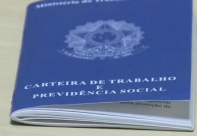 carteira de trabalho - foto reprodução