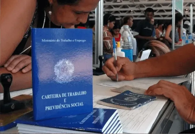 PIS/Pasep 2024 pode ser sacado até sexta (27); veja se você tem direito