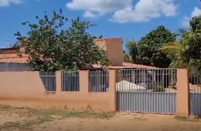 “Encheram a barriga e foram embora”, diz parente de casal feito refém por fugitivos