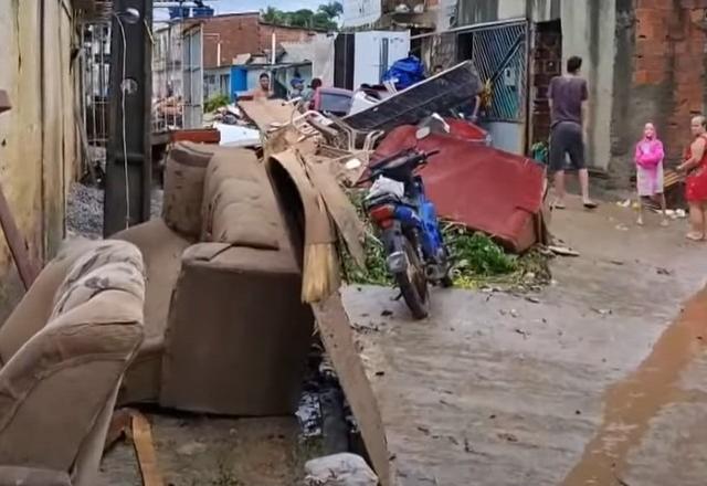 casas destruídas pela chuva