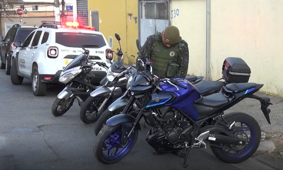 Casa usada para guardar motos roubadas é descoberta na zona leste de SP | Reprodução