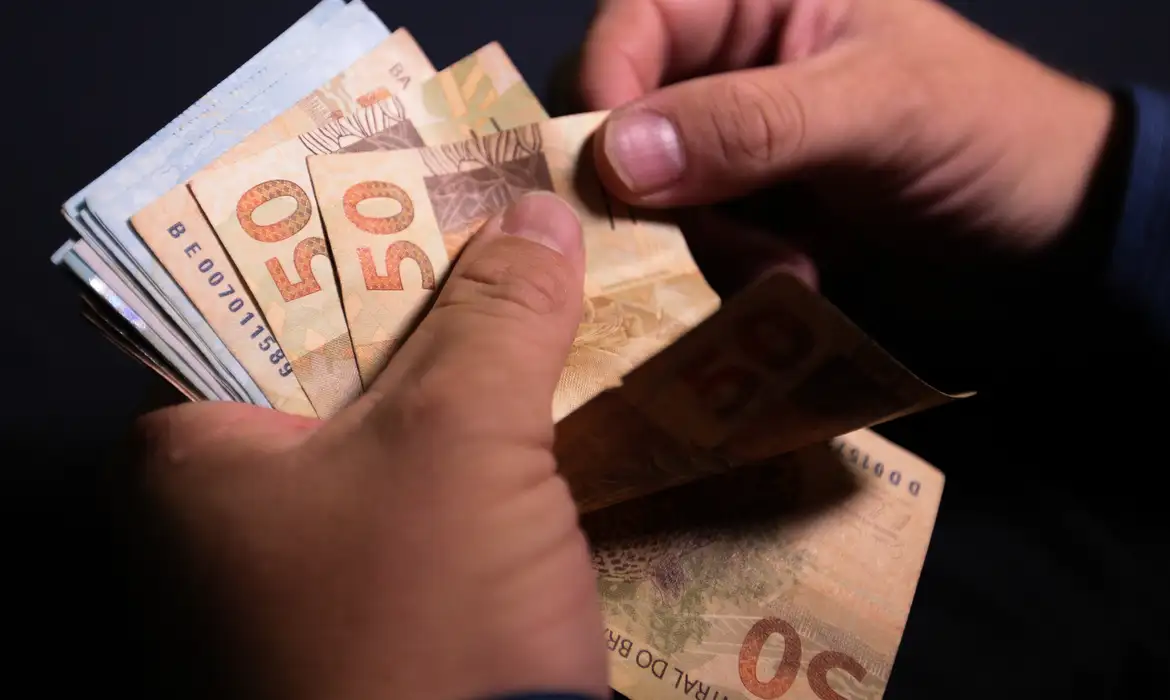 Proposta quer formalizar renegociação de dívidas de empresas de forma permanente | Agência Brasil