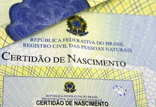 certidão de nascimento