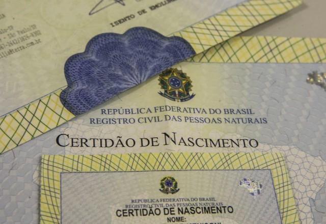 certidão de nascimento