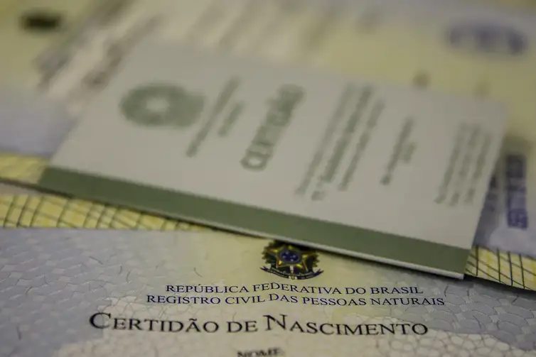 Certidão de nascimento | Marcello Casal Jr./Agência Brasil