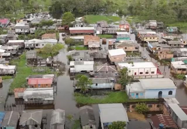 Enchentes do Rio Negro colocam saúde de moradores em risco | Reprodução