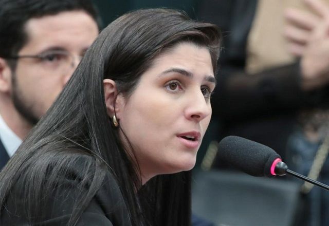 Chris Tonietto (PL-RJ) vota a favor da admissibilidade da PEC | Bruno Spada/Câmara dos Deputados