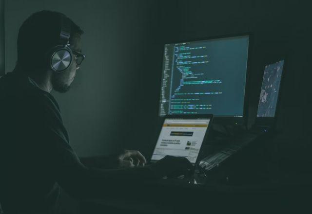 A importância da colaboração público-privada na segurança digital A importância da colaboração público-privada na segurança digital