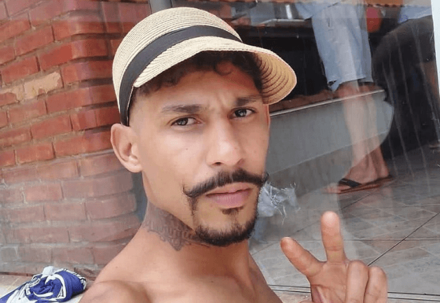 Ronaldo Alves de Souza, de 27 anos, chegou a ser levado para uma Unidade de Pronto Atendimento, mas não resistiu aos ferimentos | Redes Sociais / Reprodução