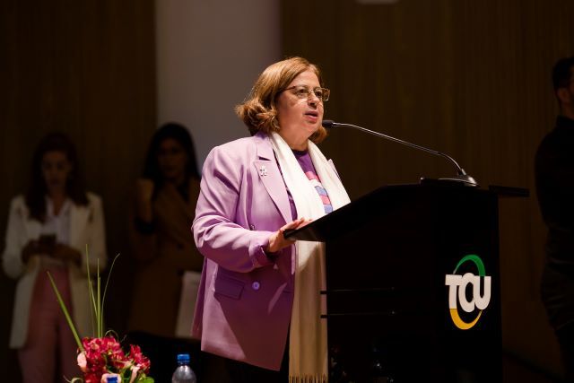 A ministra Cida Gonçalves em evento do TCU (Divulgação Ministério das Mulheres)
