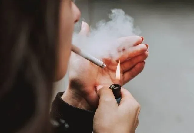 Multa por fumar nas ruas de Milão pode chegar a 240 euros | Reprodução