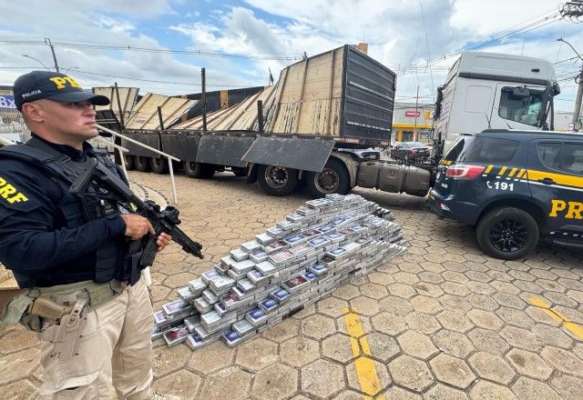 PRF apreende 600kg de cocaína na Rodovia Castello Branco, no interior de São Paulo