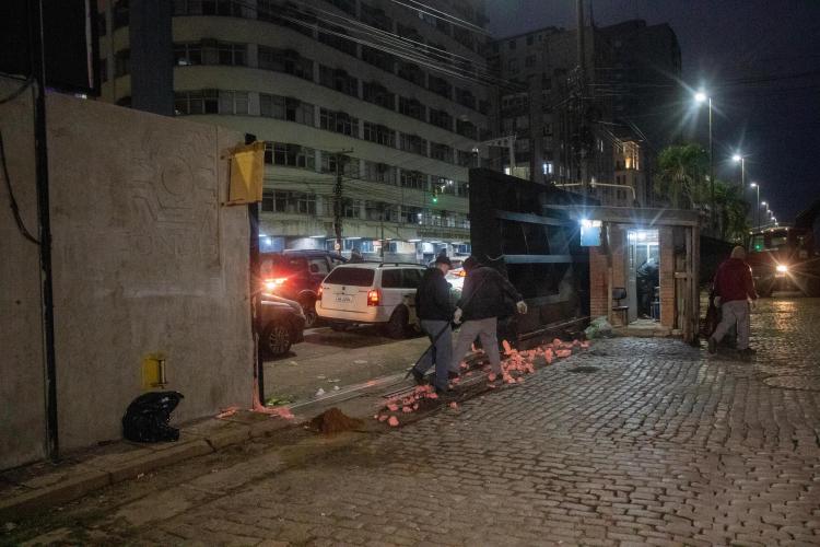 Porto Alegre faz obras nas comportas para prevenir alagamentos. | Prefeitura de Porto Alegre