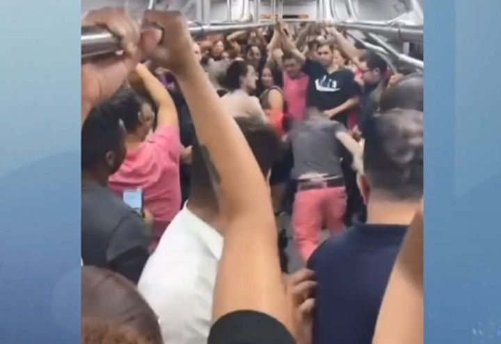 Flagra: Homem supostamente embriagado causa confusão em trem