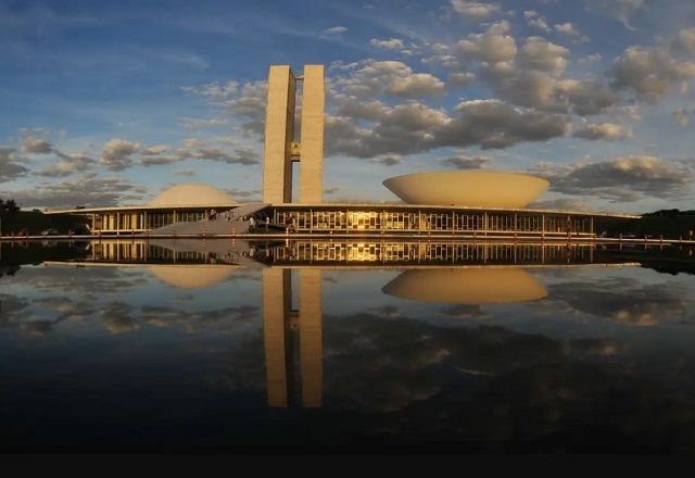 Texto também cria um Programa de Recuperação Fiscal (Refis) para partidos | Agência Brasil