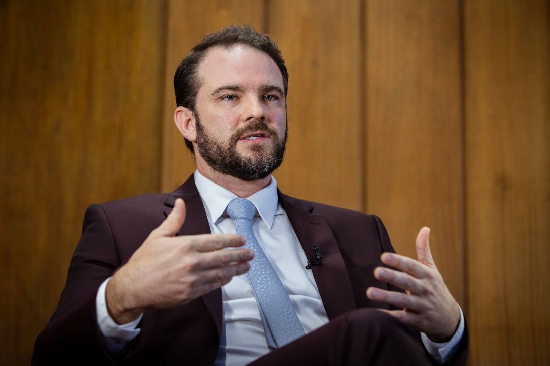 Governo quer tratar bets como cigarros, diz Durigan Governo quer tratar bets como cigarros, diz Durigan