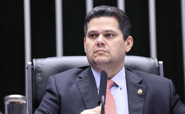 Congresso derruba vetos de Lula e estende doações a estados e municípios no ano eleitoral