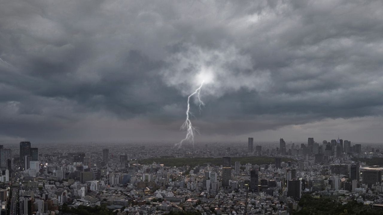 Defesa Civil alerta 24 regiões de SP para ventos e chuva
