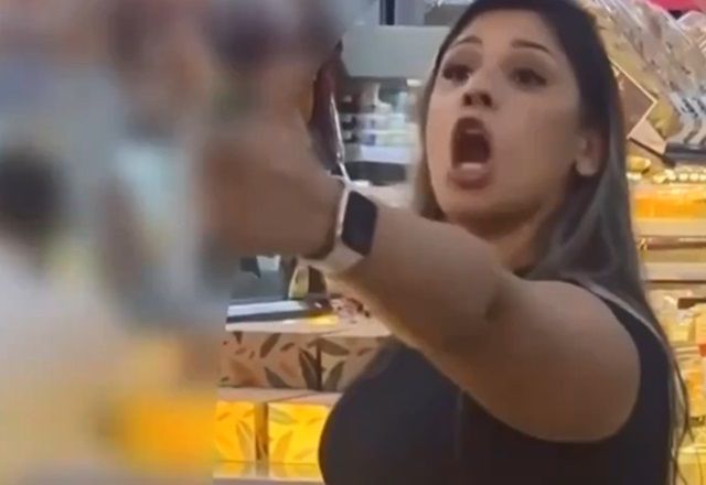 Agressões ocorreram dentro e fora da padaria, contra um funcionário, um cliente, além do casal | Reprodução