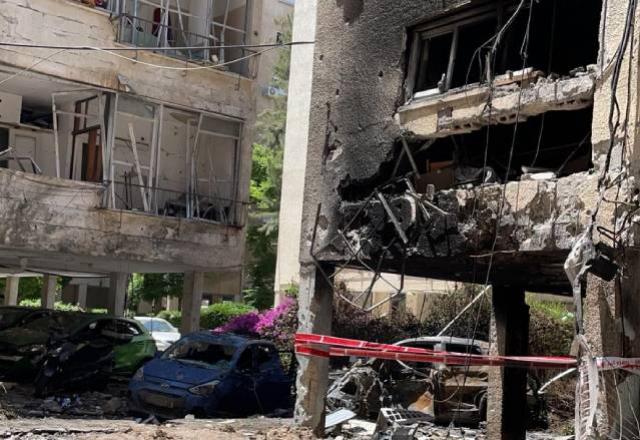 destruição em Jerusalém após ataques