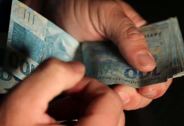 IPCA: Inflação desacelera para 0,16% em março, abaixo do esperado