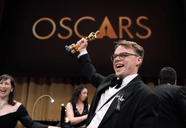 Diretor russo tem estatueta do Oscar 2026 extraviada em voo; prêmio é localizado na Alemanha