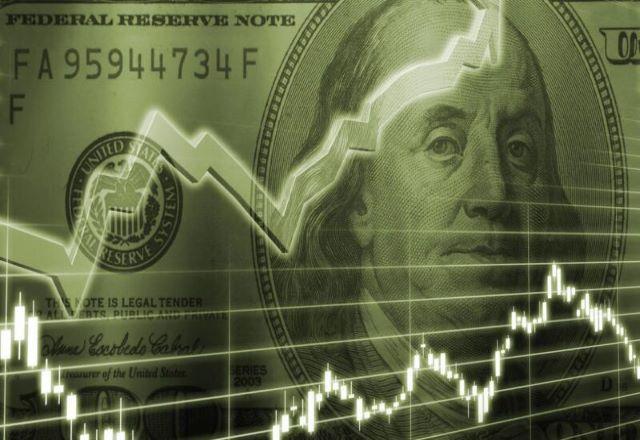 Dólar fecha em queda e Ibovespa sobe com expectativa de acordo no Oriente Médio