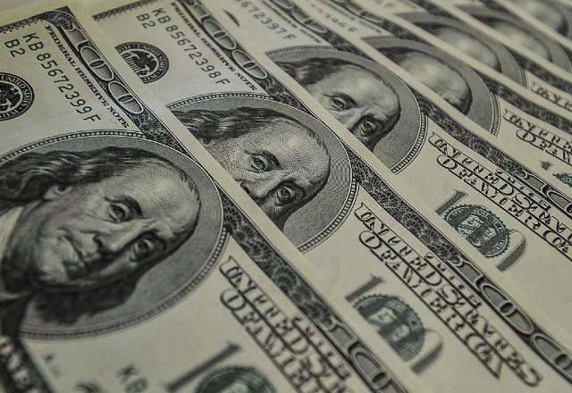 dólar
