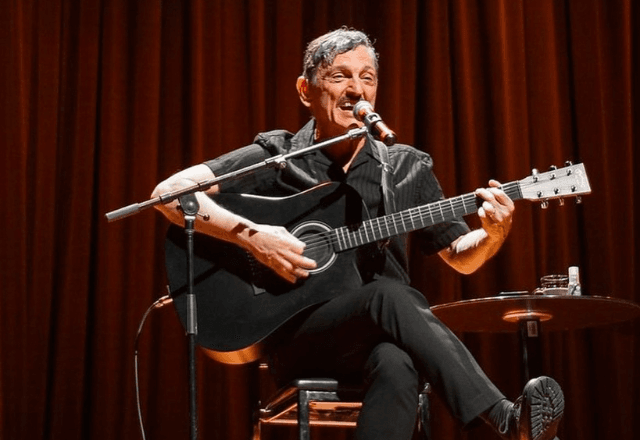 ex-vocalista do Titãs, Paulo Miklos está internado em UTI