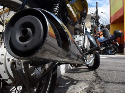 Alterar escapamento do carro pode virar infração gravíssima