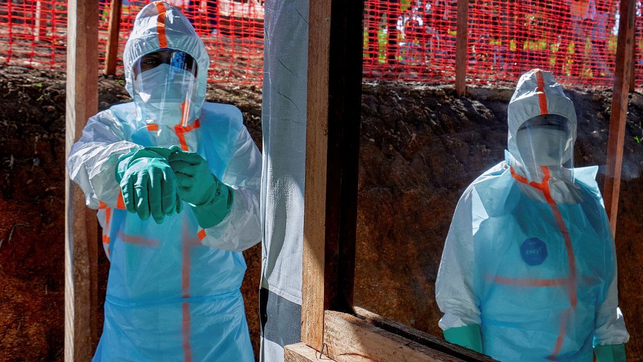 Imagem da notícia: Casos de Ebola chegam a 782 na RDC; mortes somam 178 Imagem da notícia: Casos de Ebola chegam a 782 na RDC; mortes somam 178