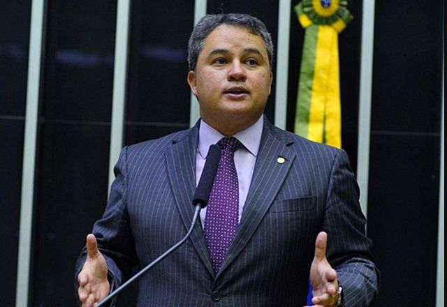 O projeto referente à desoneração da folha das empresas foi protocolado por Efraim na quarta-feira (15) | Divulgação/Câmara dos Deputados