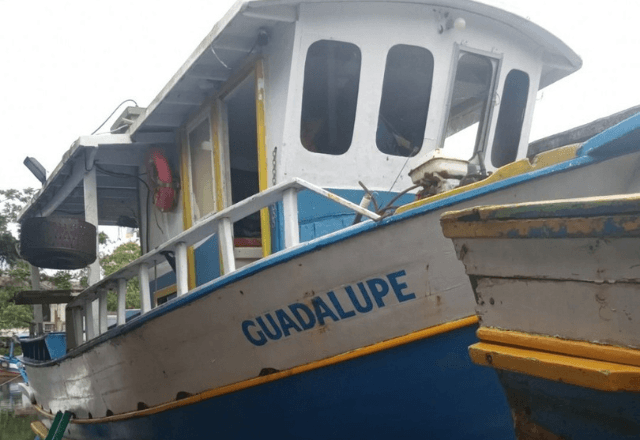 Embarcação naufraga e deixa dois mortos em Ubatuba, no Litoral Norte de São Paulo | Reprodução: Francisco Trevisan