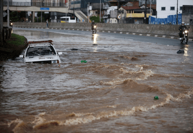 Enchentes e alagamentos podem aumentar o risco de contaminação por leptospirose | Reprodução