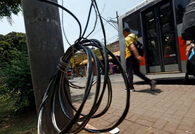 O diretor-geral da Aneel, Sandoval Feitosa, salientou em reunião que eventos climáticos e eleições precisam de um trabalho coordenado da Agência Nacional de Energia Elétrica, distribuidoras e entes do setor elétrico | Paulo Pinto/Agência Brasil