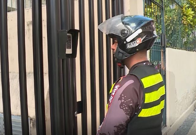 Regra determina que a entrega seja feita na portaria do prédio | Reprodução