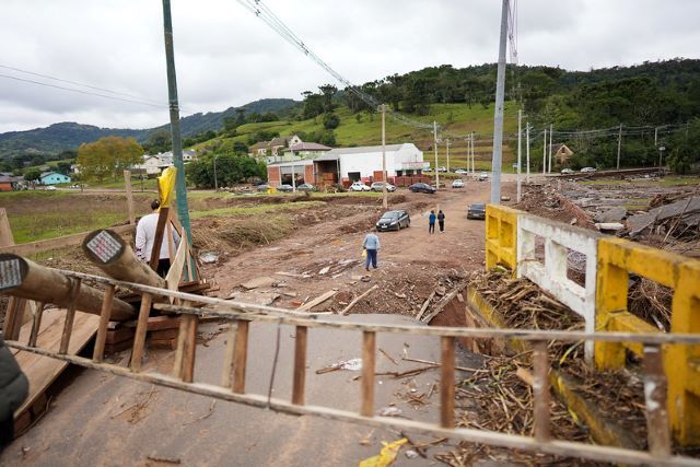 Área devastada por enxurrada em Sinimbu, no Rio Grande do Sul. (Mauricio Tonetto / Secom-RS)
