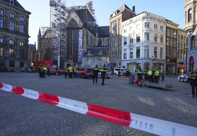 Esfaqueamento em Amsterdã deixa 5 feridos | Foto: Reprodução/ Peter Delong, ApNews