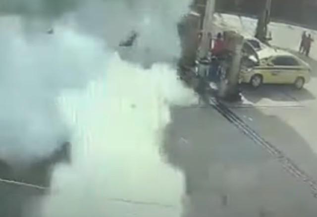 explosão de carro