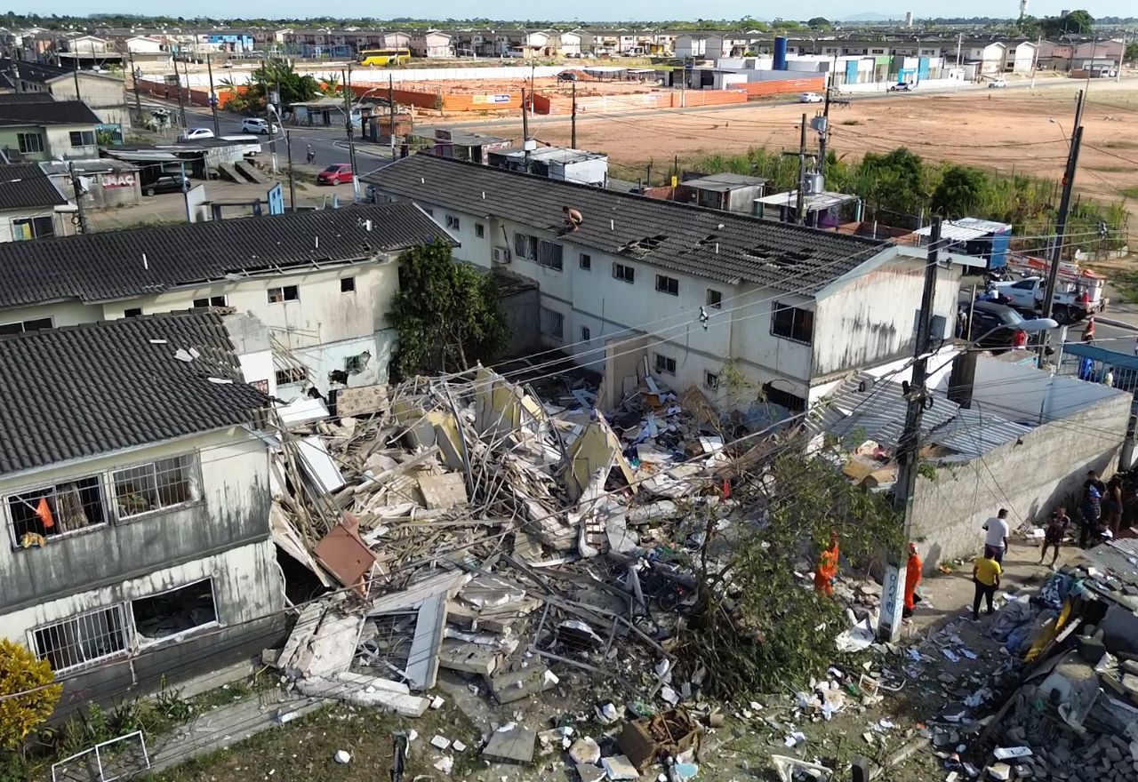 Prédio em Maceió desabou após explosão | SBT