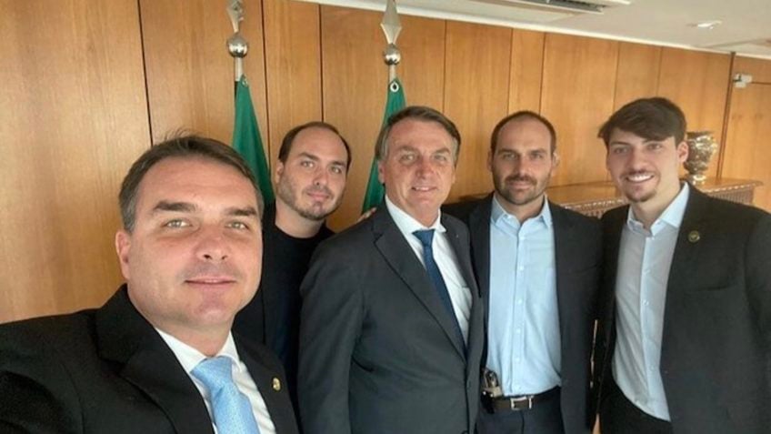 Moraes autoriza Bolsonaro a receber visita de Michelle e filhos neste domingo (23)