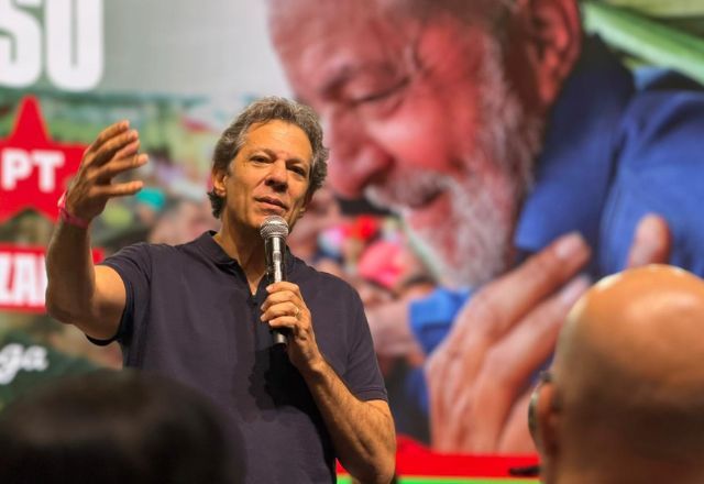 Congresso do PT tem como principal estrela Haddad, que ignora Tarcísio e diz que Lula vai enfrentar 'Bolsonarinho' Congresso do PT tem como principal estrela Haddad, que ignora Tarcísio e diz que Lula vai enfrentar 'Bolsonarinho'