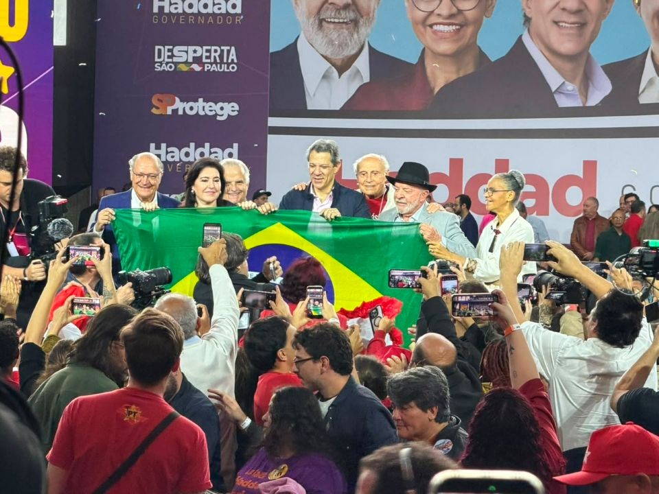 Haddad é oficializado candidato ao governo de São Paulo