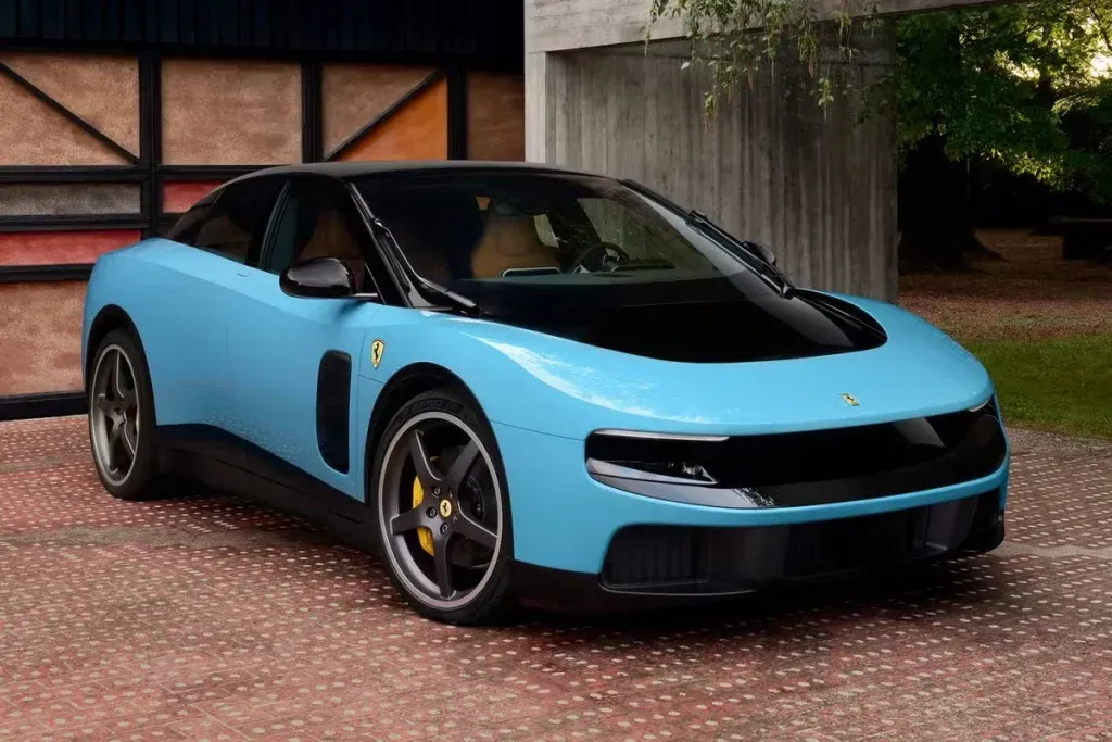 Ferrari: ações caíram após lançamento do Luce. (Ferrari/Divulgação)