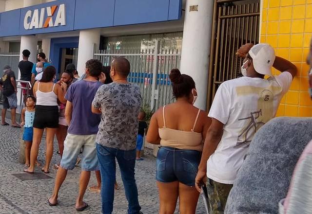 fila na caixa econômica