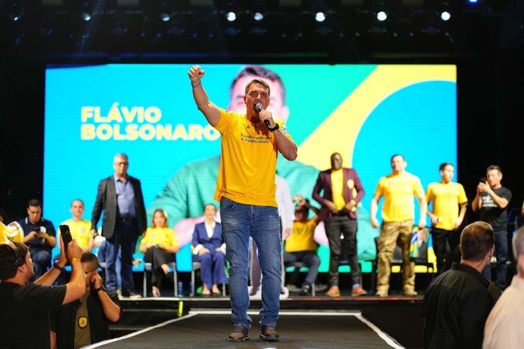Flávio Bolsonaro | Vittor Sales