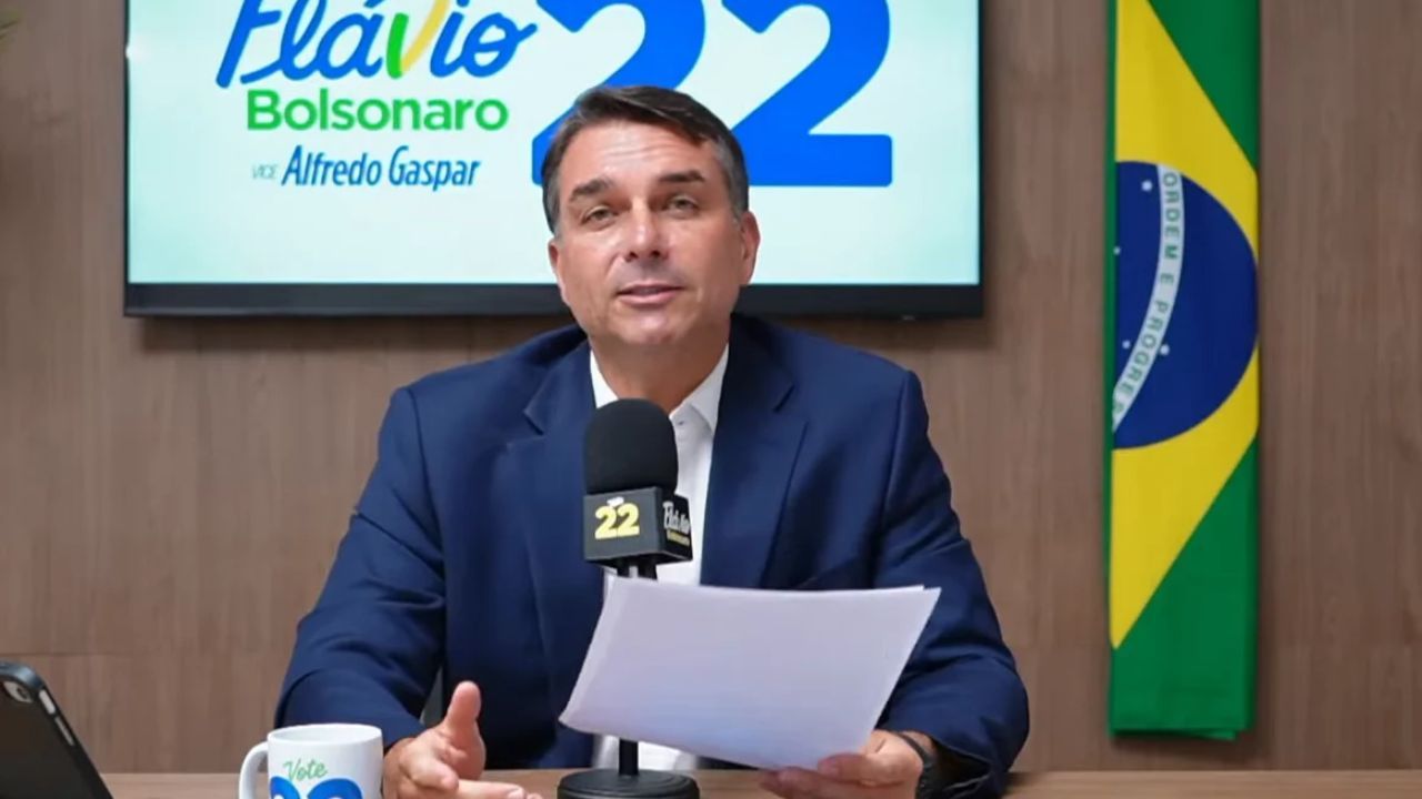 Flávio acusa Moraes de tumultuar eleições com pena a Eduardo